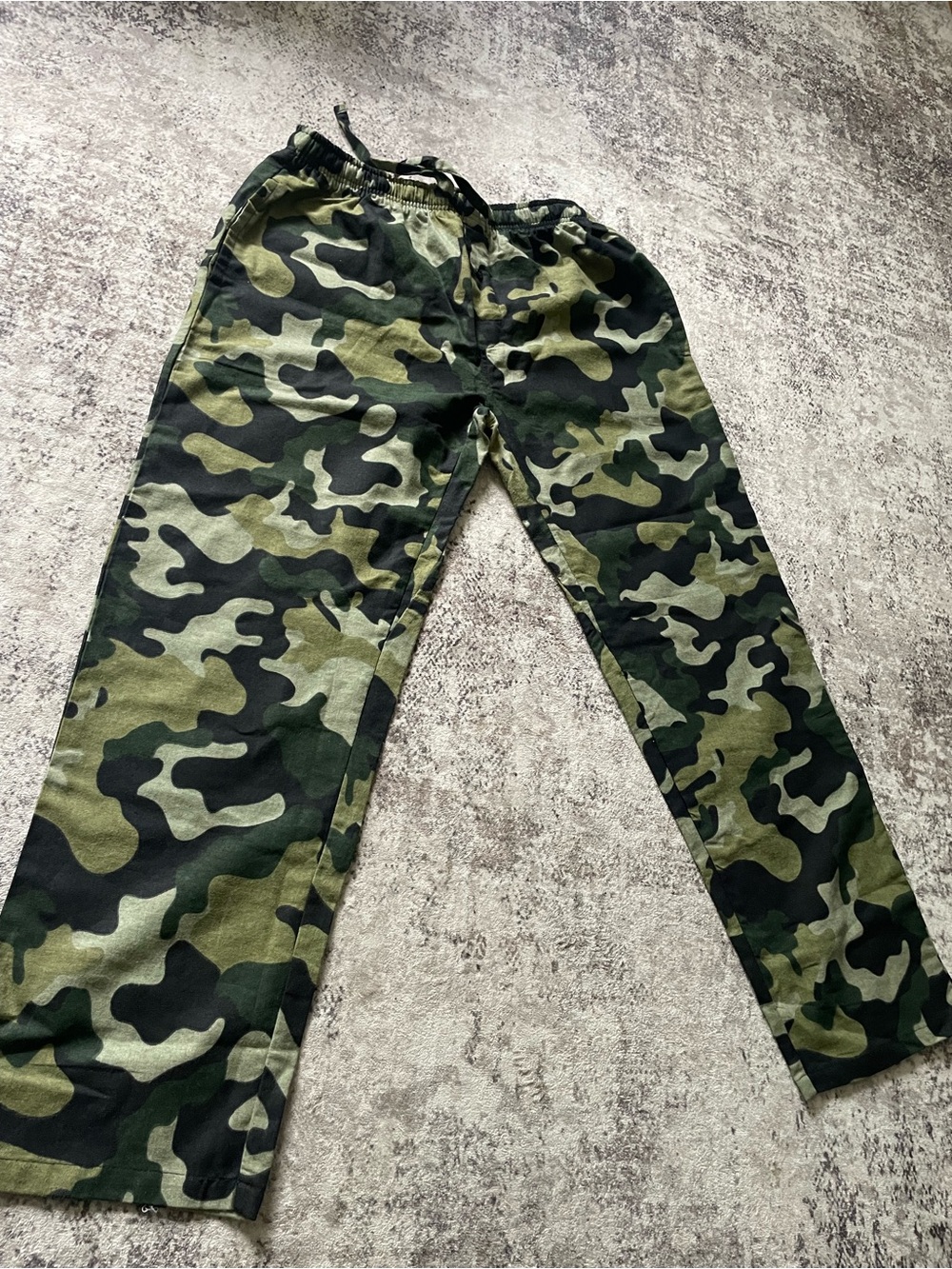 Men’s camo lounge pajama like pants size M baggy fit